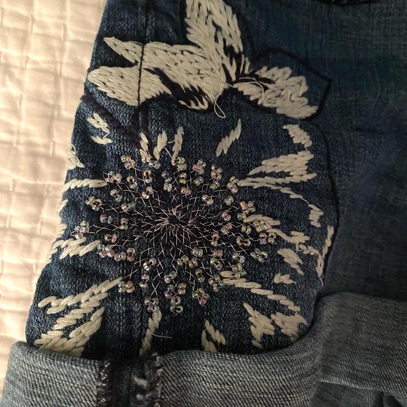 {anthropologie} Pilcro Embroidered Jean Shorts - Picture 4 of 7